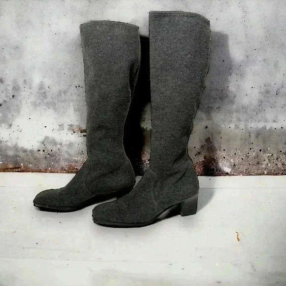 Vintage 80s Yves Saint Laurent gray wool felt square toe knee  high boots 6 - Picture 3 of 11